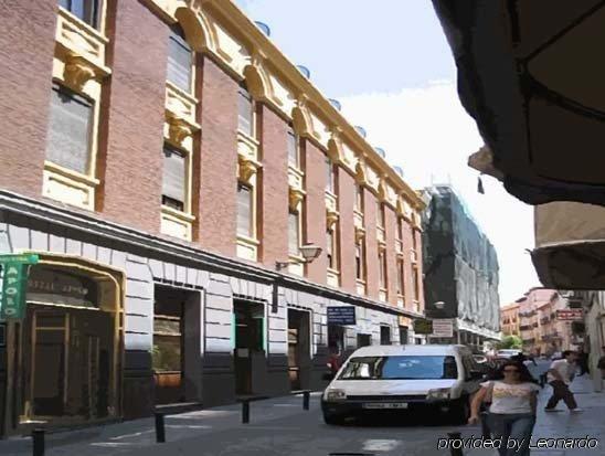 Hostal Apolo Мадрид Экстерьер фото